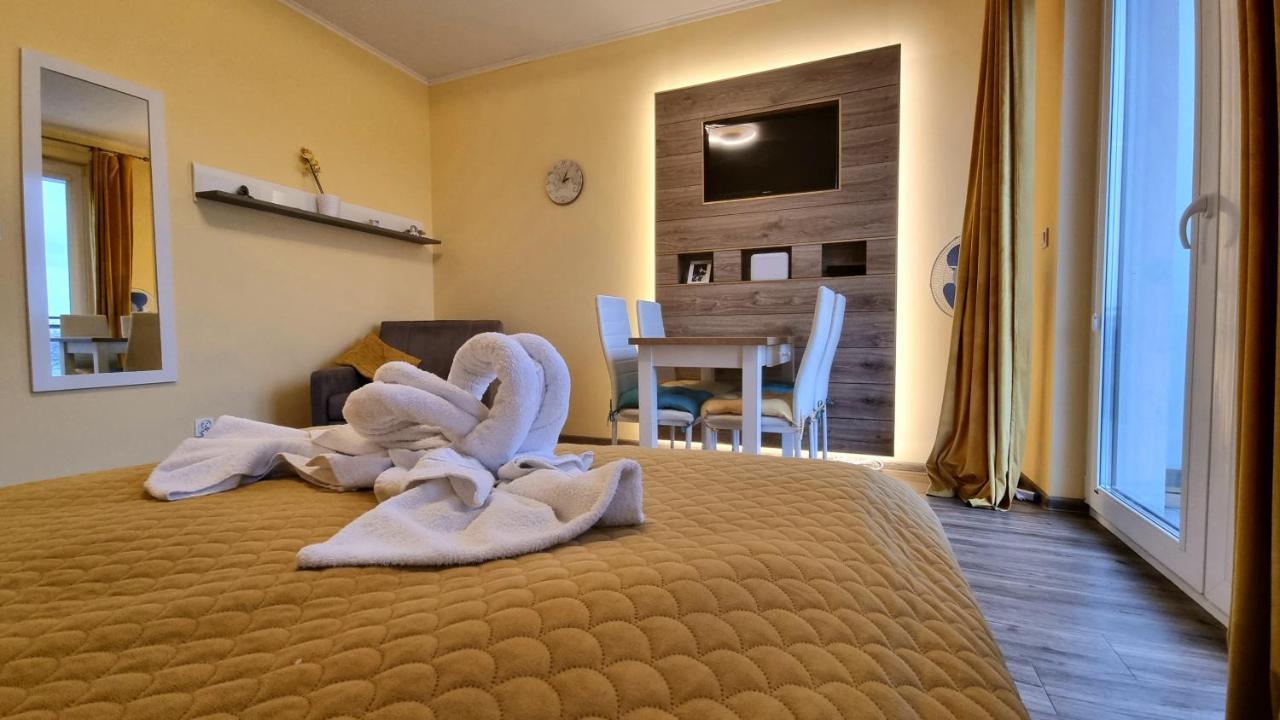 Apartament "Zloty Relaks" Tuz Przy Plazy Z Balkonem Z Widokiem Na Hel I Hamakami Пуцк Экстерьер фото
